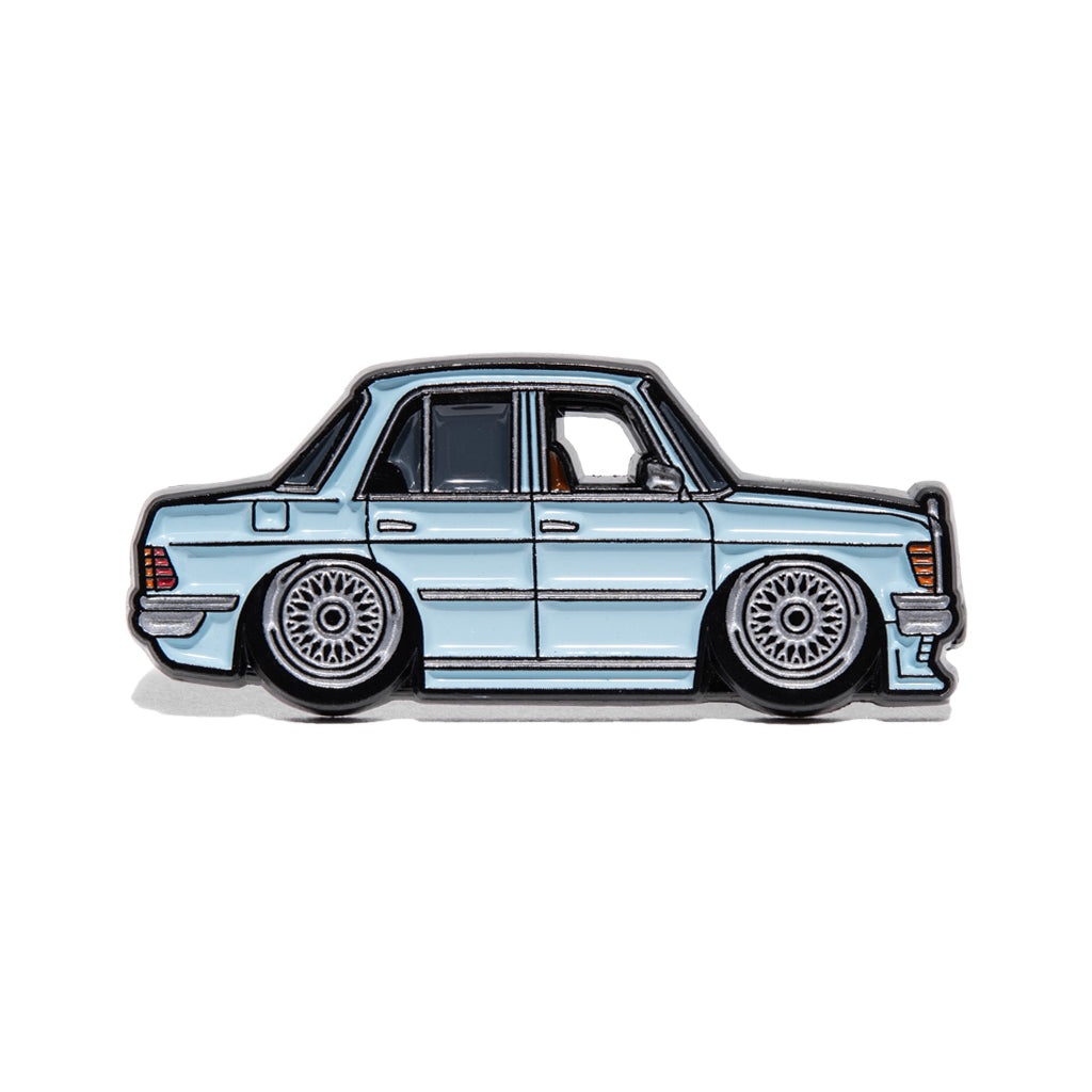 Leen Customs Mercedes W116 light blue enamel pin