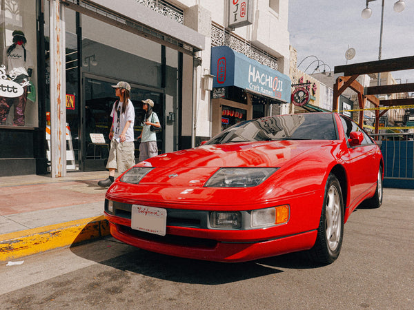 A red 300ZX on 1st Street